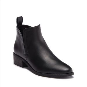 Dolce Vita Tivon Bootie in onyx leather